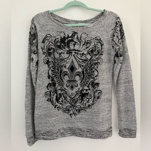 Vocal Fleur de Lis top